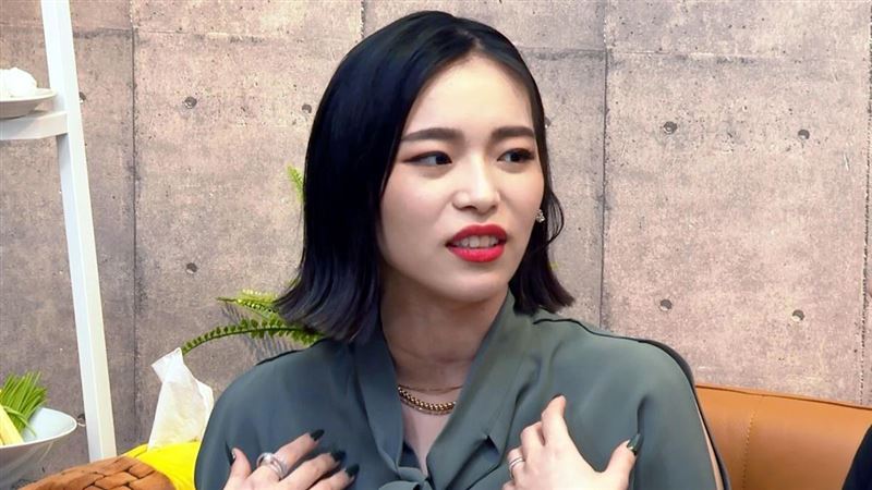 嘟嘟公開曾跟聖結石爆發激烈爭執。(圖/東森提供)